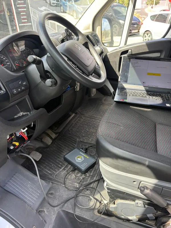 Reprogramación por OBD de una furgoneta en Gran Canaria